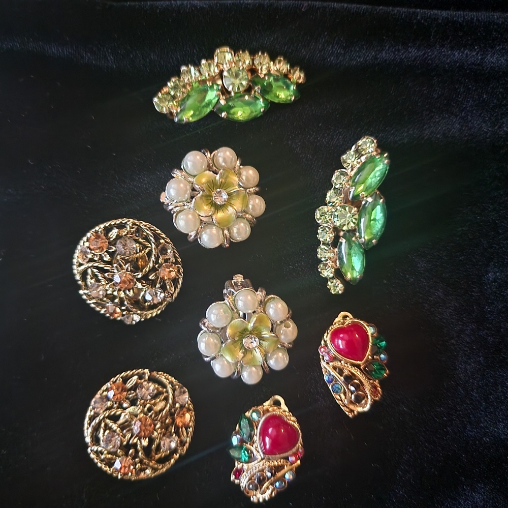Vintage Clip-on earrings